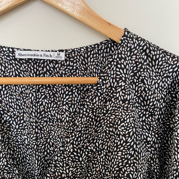 Abercrombie button front satin shirt - Picture 3 of 9